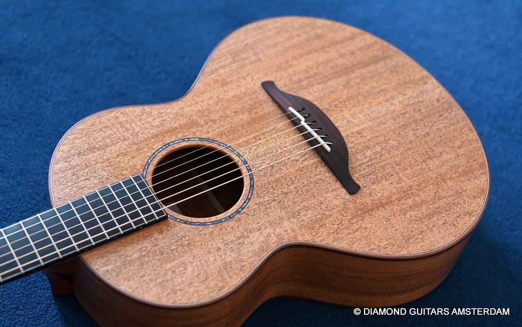 Lowden S35M All Honduran Mahogany - Diamond Guitars