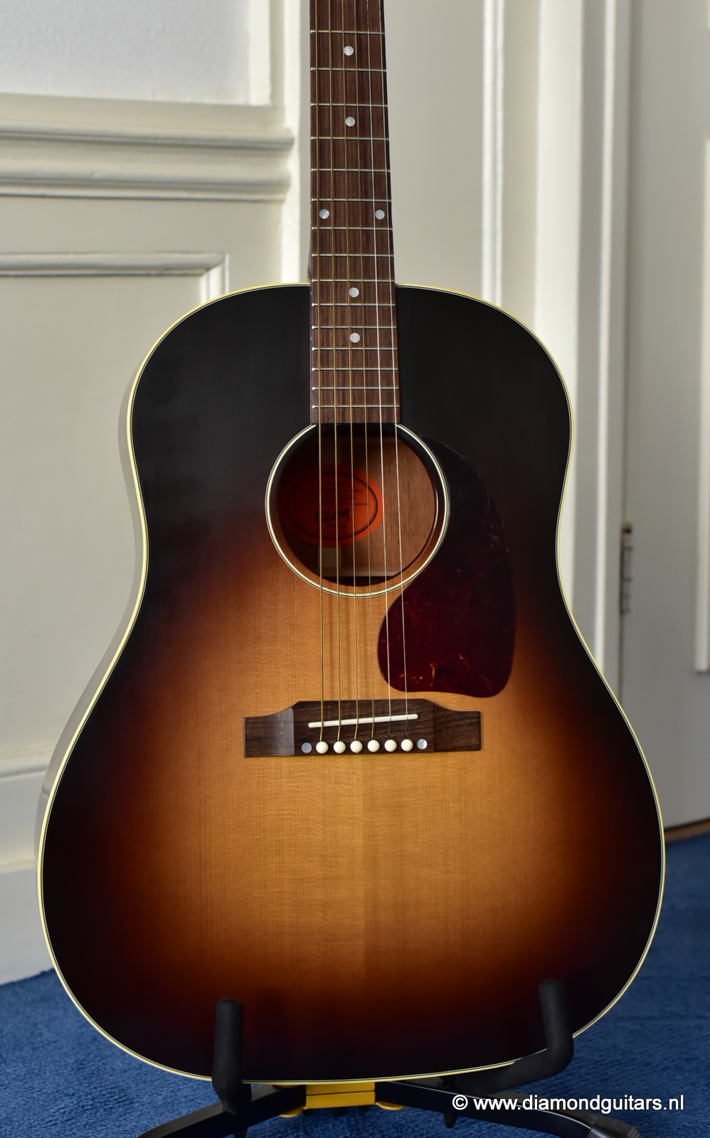 Gibson J-45 True Vintage (SOLD) - Diamond Guitars