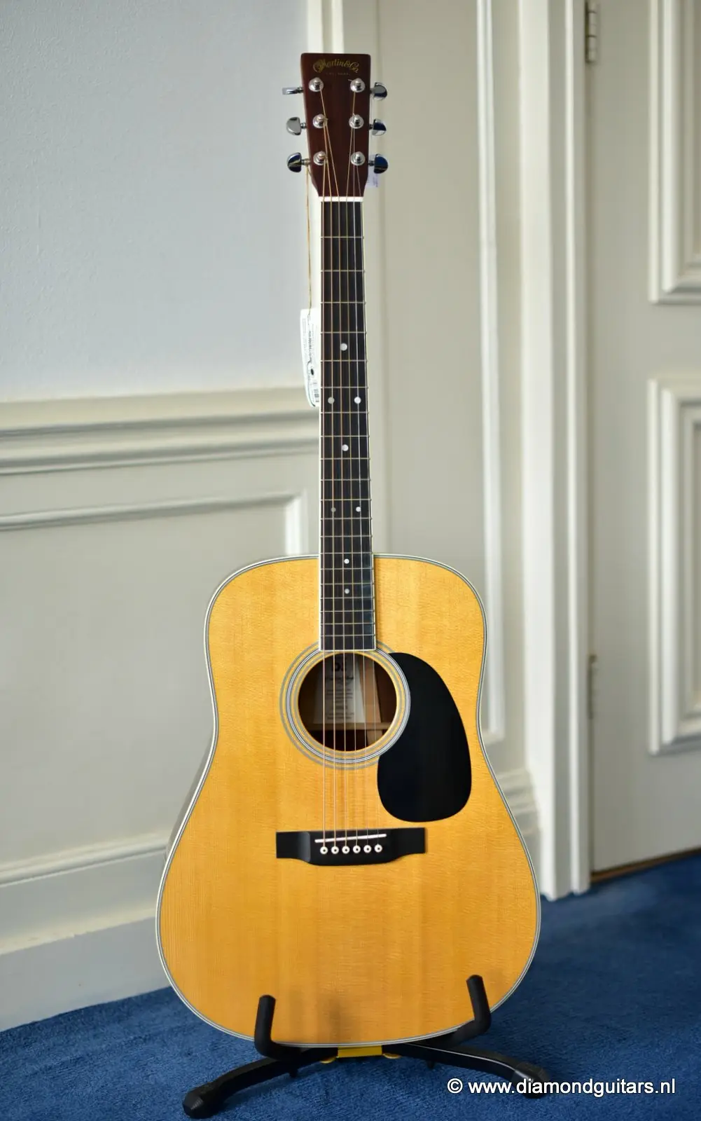 Martin D 35 Custom Shop 50th Anniversary Diamond Guitars