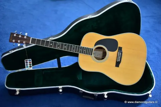 Martin D-35 Custom Shop 50th Anniversary - Diamond Guitars