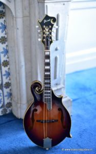 image of Ibanez 523 mandolin