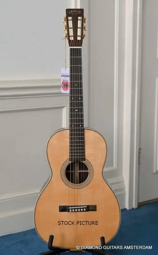 Martin 0012-28 Modern Deluxe 　保証期間内 Martin 0012-28 Modern Deluxe - Diamond Guitars