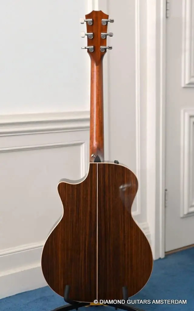 Taylor 814ce V-Class bracing - Diamond Guitars