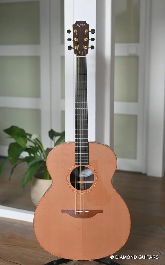 Lowden O25 45th Anniversary - Diamond Guitars