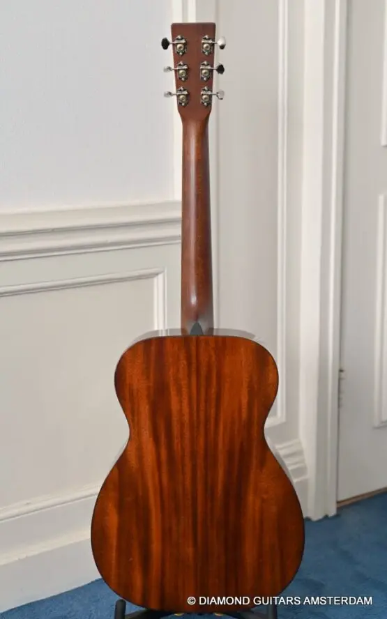 Martin Custom Shop 00-18 Sinker - Adirondack - Diamond Guitars