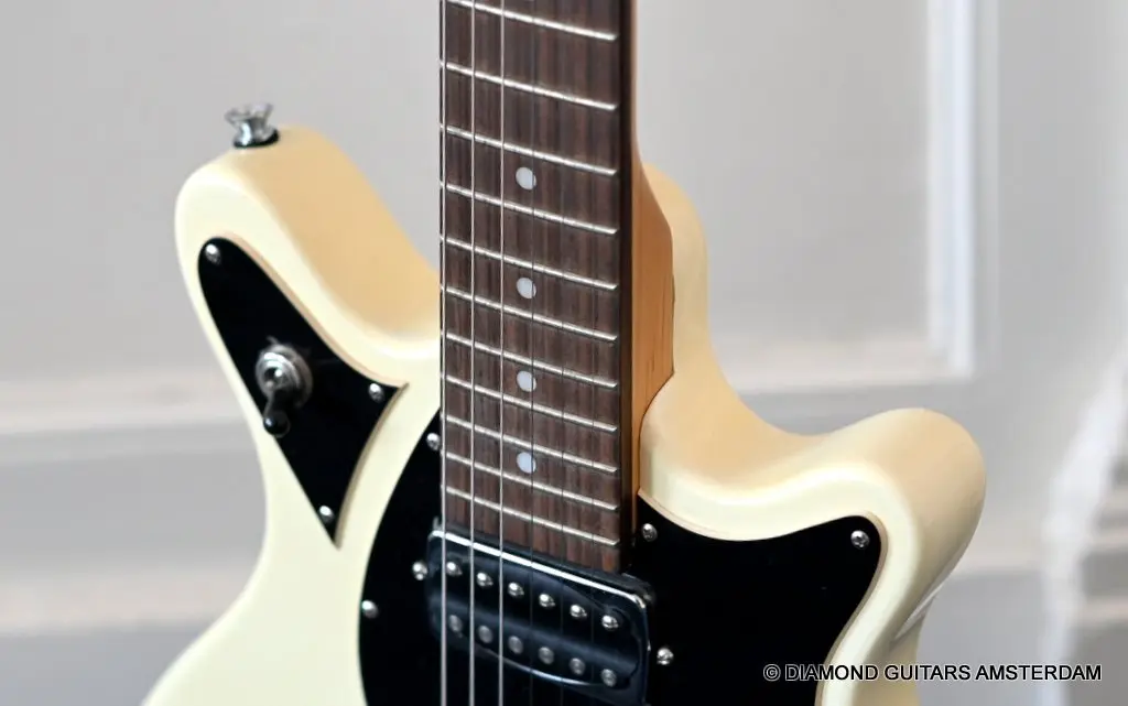 First Act VW Garage Master Black - Diamond Guitars